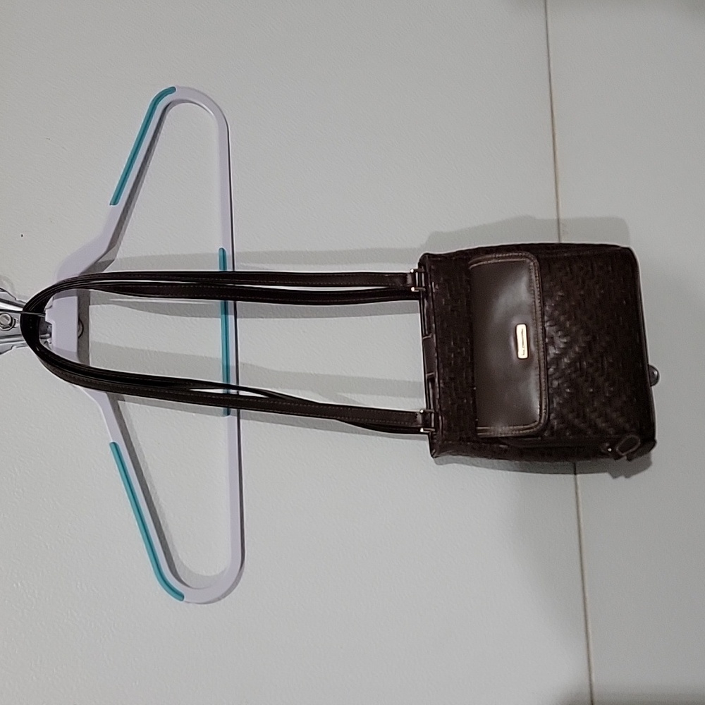 Liz claibourne small purse basket weave